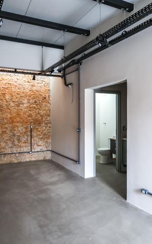 Casa de condomínio à venda com 180m², 5 quartos e 3 vagas Casa de condomínio à venda com 180m², 5 quartos e 3 vagasCasa 4 - Quarto e cozinha