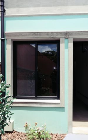 Casa de condomínio à venda com 180m², 5 quartos e 3 vagas Casa de condomínio à venda com 180m², 5 quartos e 3 vagasCasa 4 - Fachada