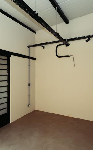 Casa de condomínio à venda com 180m², 5 quartos e 3 vagas Casa de condomínio à venda com 180m², 5 quartos e 3 vagasCasa 3 - Quarto