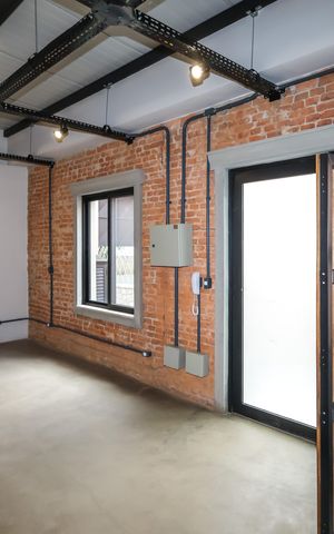 Casa de condomínio à venda com 180m², 5 quartos e 3 vagas Casa de condomínio à venda com 180m², 5 quartos e 3 vagasCasa 1 - Sala e Cozinha