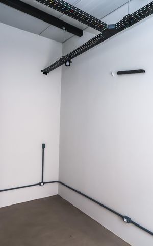 Casa de condomínio à venda com 180m², 5 quartos e 3 vagas Casa de condomínio à venda com 180m², 5 quartos e 3 vagasCasa 5 - Quarto