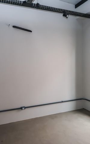 Casa de condomínio à venda com 180m², 5 quartos e 3 vagas Casa de condomínio à venda com 180m², 5 quartos e 3 vagasCasa 5 - Quarto