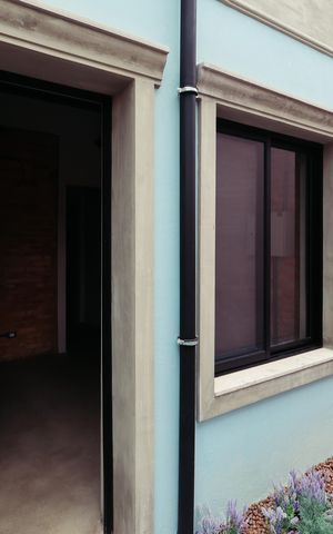 Casa de condomínio à venda com 180m², 5 quartos e 3 vagas Casa de condomínio à venda com 180m², 5 quartos e 3 vagasCasa 5 - Fachada