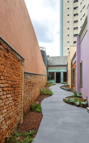 Casa de condomínio à venda com 180m², 5 quartos e 3 vagas Casa de condomínio à venda com 180m², 5 quartos e 3 vagasÁrea interna