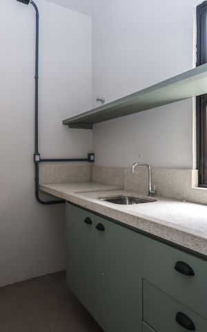 Casa de condomínio à venda com 180m², 5 quartos e 3 vagas Casa de condomínio à venda com 180m², 5 quartos e 3 vagasCasa 3 - Cozinha