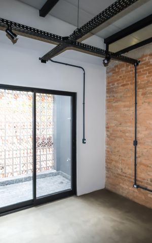 Casa de condomínio à venda com 180m², 5 quartos e 3 vagas Casa de condomínio à venda com 180m², 5 quartos e 3 vagasCasa 1 - Quarto