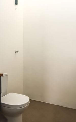 Casa de condomínio à venda com 180m², 5 quartos e 3 vagas Casa de condomínio à venda com 180m², 5 quartos e 3 vagasCasa 5 - Banheiro