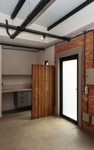Casa de condomínio à venda com 180m², 5 quartos e 3 vagas Casa de condomínio à venda com 180m², 5 quartos e 3 vagasCasa 2 - Sala e Cozinha