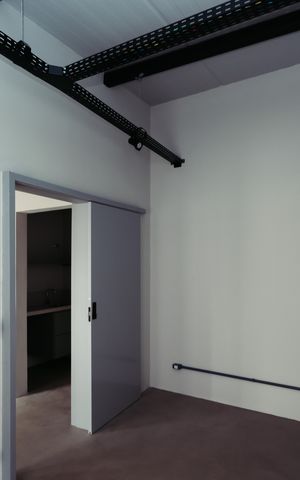 Casa de condomínio à venda com 180m², 5 quartos e 3 vagas Casa de condomínio à venda com 180m², 5 quartos e 3 vagasCasa 5 - Quarto