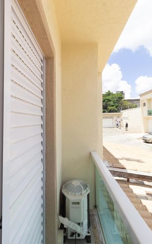 Casa de condomínio à venda com 68m², 2 quartos e 1 vaga Casa de condomínio à venda com 68m², 2 quartos e 1 vagaSacada
