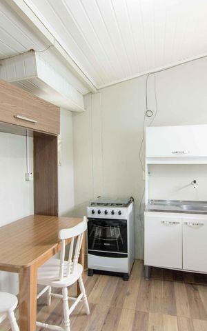 Casa para alugar com 39m², 1 quarto e 1 vaga Casa para alugar com 39m², 1 quarto e 1 vagaSala