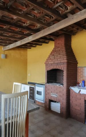Casa à venda com 233m², 3 quartos e 2 vagasChurrasqueira