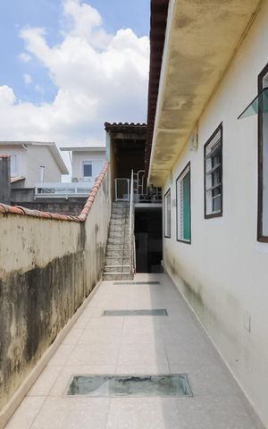 Casa à venda com 233m², 3 quartos e 2 vagasQuintal - segundo piso