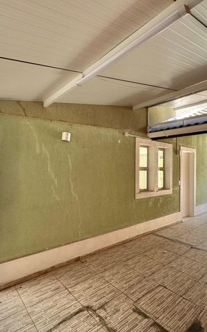 Casa de condomínio à venda com 200m², 4 quartos e 2 vagas Casa de condomínio à venda com 200m², 4 quartos e 2 vagasGaragem