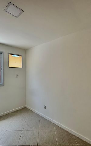 Casa de condomínio à venda com 200m², 4 quartos e 2 vagas Casa de condomínio à venda com 200m², 4 quartos e 2 vagasSuíte 2