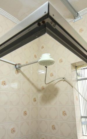 Casa à venda com 150m², 2 quartos e 2 vagasBanheiro 2
