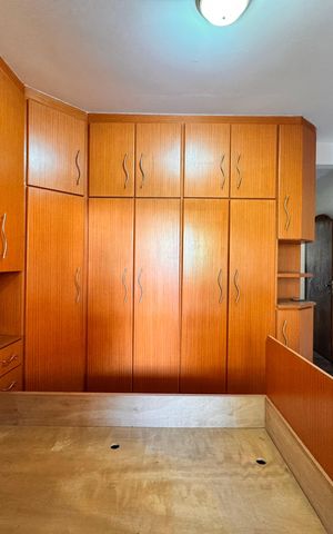 Casa para alugar com 350m², 3 quartos e 3 vagas Casa para alugar com 350m², 3 quartos e 3 vagasQuarto 2