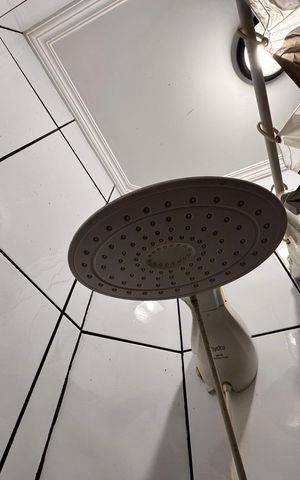 Casa para alugar com 350m², 3 quartos e 3 vagas Casa para alugar com 350m², 3 quartos e 3 vagasBanheiro