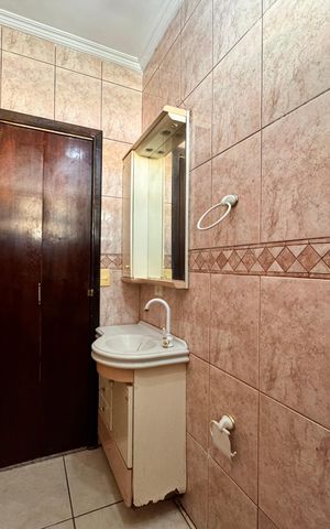 Casa para alugar com 350m², 3 quartos e 3 vagas Casa para alugar com 350m², 3 quartos e 3 vagasBanheiro 2