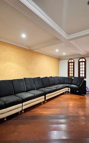Casa para alugar com 350m², 3 quartos e 3 vagas Casa para alugar com 350m², 3 quartos e 3 vagasSala