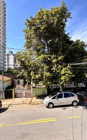 Casa para alugar com 350m², 3 quartos e 3 vagas Casa para alugar com 350m², 3 quartos e 3 vagasVista