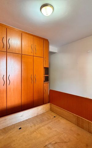 Casa para alugar com 350m², 3 quartos e 3 vagas Casa para alugar com 350m², 3 quartos e 3 vagasQuarto 2