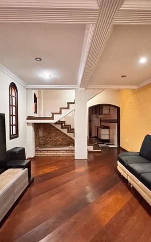 Casa para alugar com 350m², 3 quartos e 3 vagas Casa para alugar com 350m², 3 quartos e 3 vagasSala