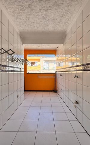 Casa para alugar com 350m², 3 quartos e 3 vagas Casa para alugar com 350m², 3 quartos e 3 vagasLavanderia