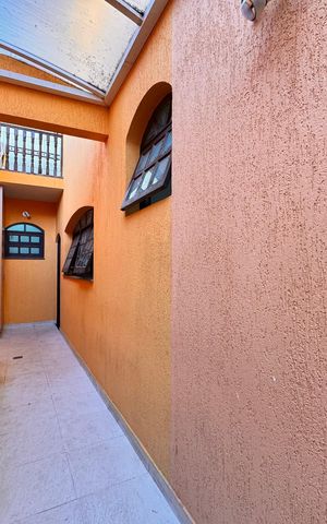 Casa para alugar com 350m², 3 quartos e 3 vagas Casa para alugar com 350m², 3 quartos e 3 vagasQuintal gourmet
