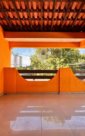 Casa para alugar com 350m², 3 quartos e 3 vagas Casa para alugar com 350m², 3 quartos e 3 vagasVaranda