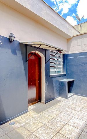 Casa à venda com 90m², 2 quartos e sem vagaÁrea externa