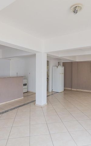 Apartamento à venda com 70m², 3 quartos e 1 vaga Apartamento à venda com 70m², 3 quartos e 1 vagaÁrea comum - Salão de festas