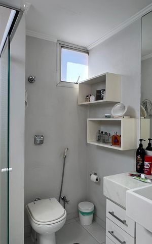 Apartamento à venda com 145m², 3 quartos e 2 vagas Apartamento à venda com 145m², 3 quartos e 2 vagasBanheiro da Suíte