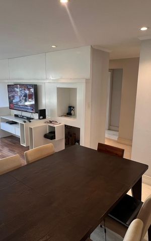 Apartamento à venda com 145m², 3 quartos e 2 vagas Apartamento à venda com 145m², 3 quartos e 2 vagasSala de Jantar