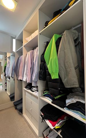 Apartamento à venda com 145m², 3 quartos e 2 vagas Apartamento à venda com 145m², 3 quartos e 2 vagasCloset da suíte