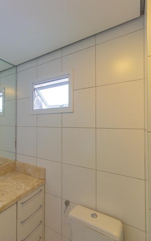 Apartamento à venda com 56m², 2 quartos e 1 vaga Apartamento à venda com 56m², 2 quartos e 1 vagaBanheiro