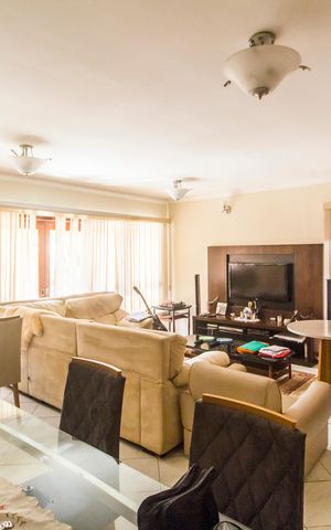 Casa de condomínio para alugar com 310m², 3 quartos e 6 vagasSala de Jantar