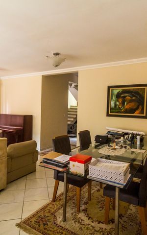 Casa de condomínio para alugar com 310m², 3 quartos e 6 vagasSala de Jantar