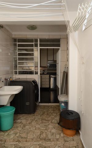 Casa à venda com 220m², 3 quartos e 2 vagasÁrea de Serviço