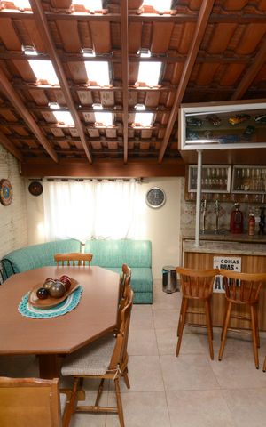 Casa à venda com 220m², 3 quartos e 2 vagasVaranda gourmet