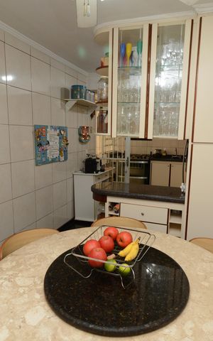 Casa à venda com 220m², 3 quartos e 2 vagasCopa