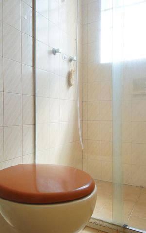 Casa à venda com 254m², 3 quartos e 10 vagasBanheiro Corredor