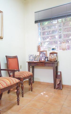 Casa à venda com 254m², 3 quartos e 10 vagasSala