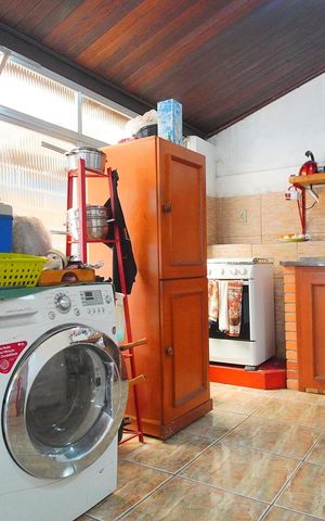 Casa à venda com 254m², 3 quartos e 10 vagasCozinha