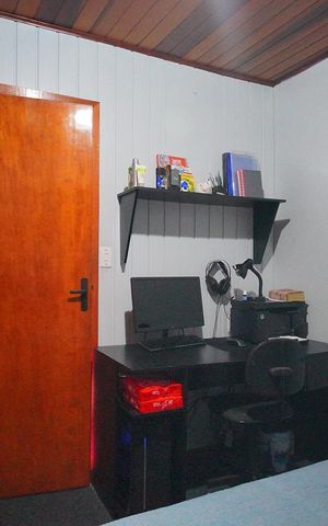 Casa à venda com 150m², 3 quartos e 2 vagas Casa à venda com 150m², 3 quartos e 2 vagasQuarto 3