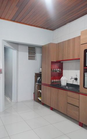 Casa à venda com 150m², 3 quartos e 2 vagas Casa à venda com 150m², 3 quartos e 2 vagasCozinha