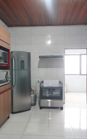 Casa à venda com 150m², 3 quartos e 2 vagas Casa à venda com 150m², 3 quartos e 2 vagasCozinha