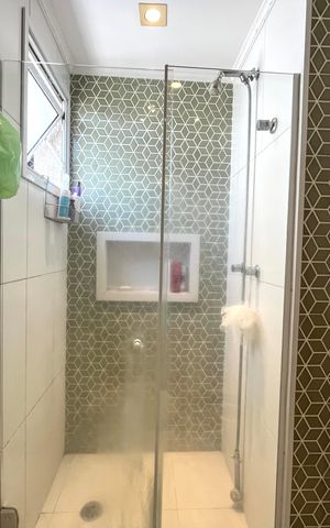 Apartamento à venda com 67m², 2 quartos e 2 vagas Apartamento à venda com 67m², 2 quartos e 2 vagasBanheiro da Suíte