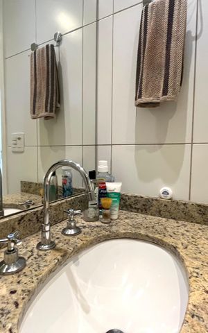 Apartamento à venda com 67m², 2 quartos e 2 vagas Apartamento à venda com 67m², 2 quartos e 2 vagasBanheiro Corredor