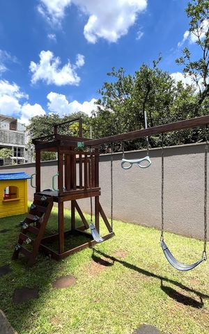 Apartamento à venda com 67m², 2 quartos e 2 vagas Apartamento à venda com 67m², 2 quartos e 2 vagasÁrea comum - Playground